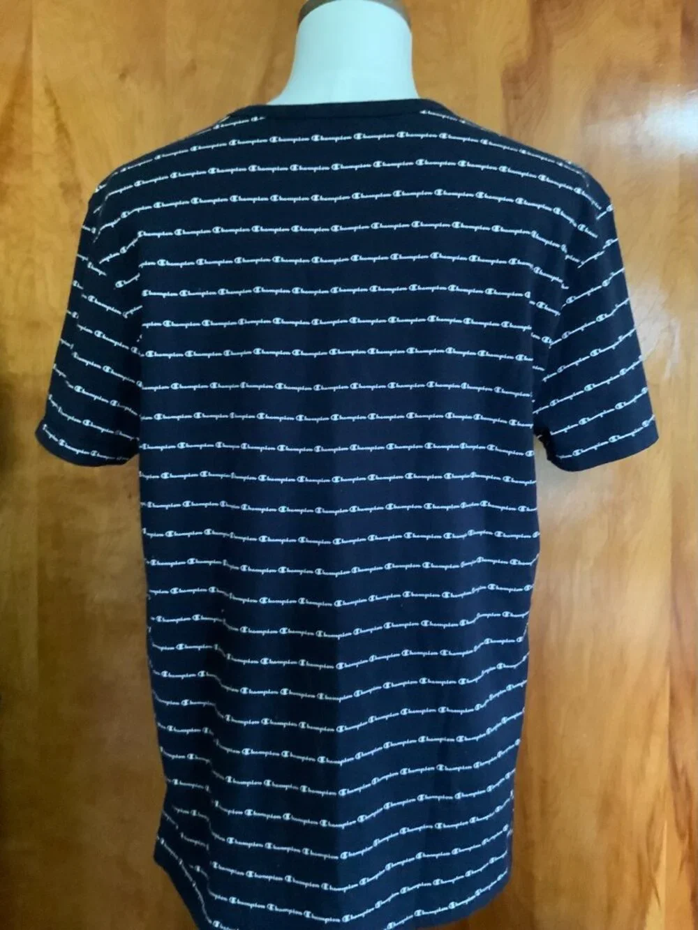 Champion Men’s Black & White Spell Out T-Shirt Size XL (1186) - Picture 2 of 8